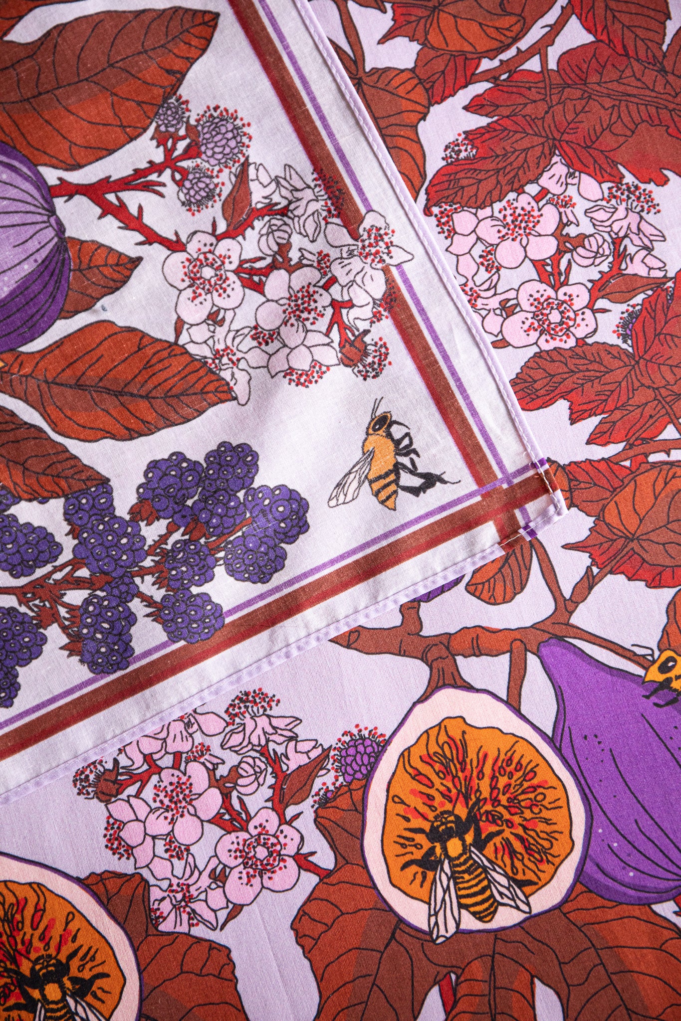 Figs and blackberries bandana